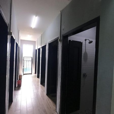 Innbox Hostel Sorong Exterior foto